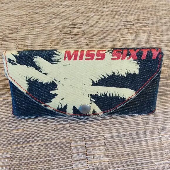 Miss Sixty Sunglass Case - Picture 1 of 5